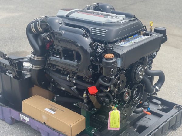 Mercruiser 300 HP Inboard Engine 6.2L MPI Sterndrive