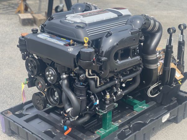 Mercruiser 300 HP Inboard Engine 6.2L MPI Sterndrive