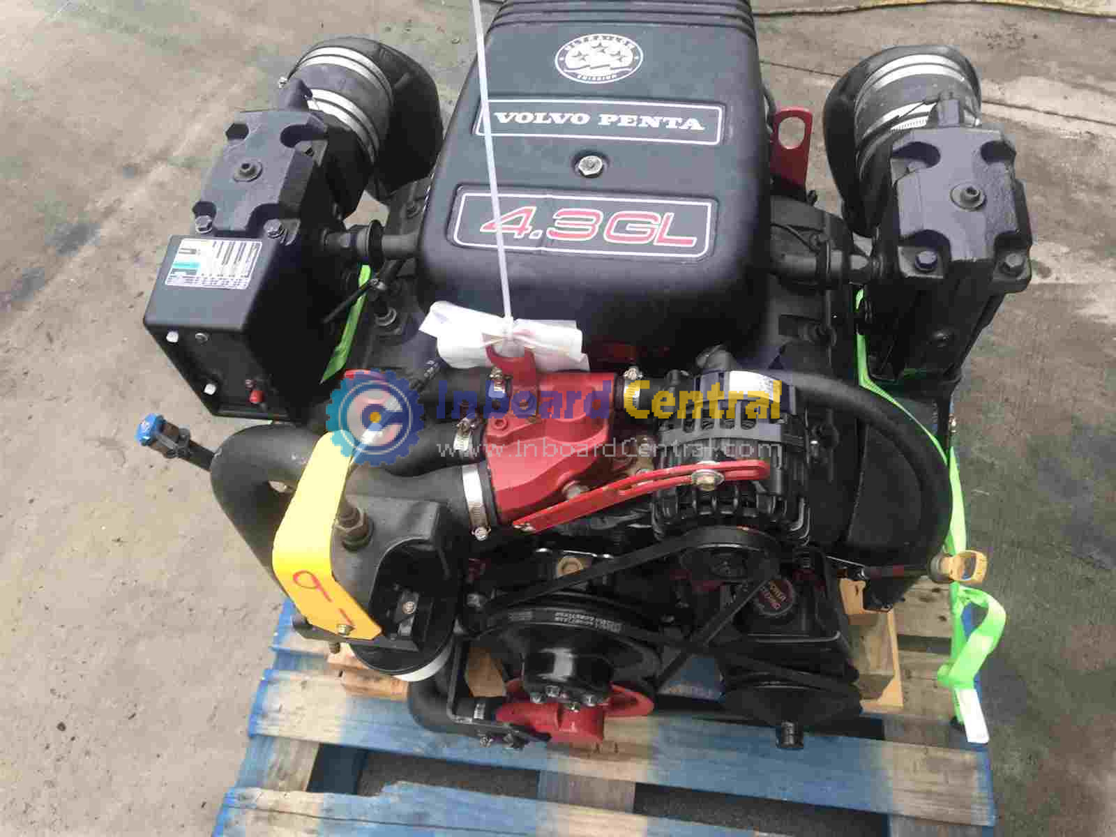 Volvo Penta 4.3 GL V6 Marine Boat Engine 281 HRS