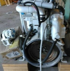 Cummins 4B 150 HP Diesel MARINE Engine