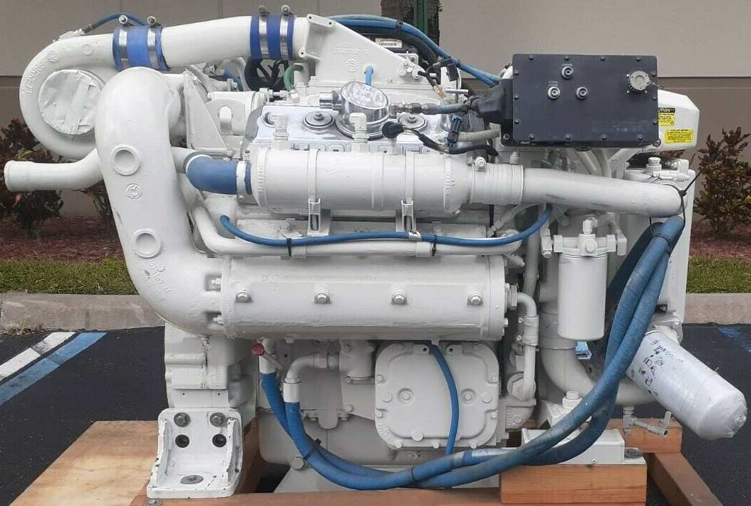 Detroit Diesel 6V-92TA DDEC III Marine Diesel Engine